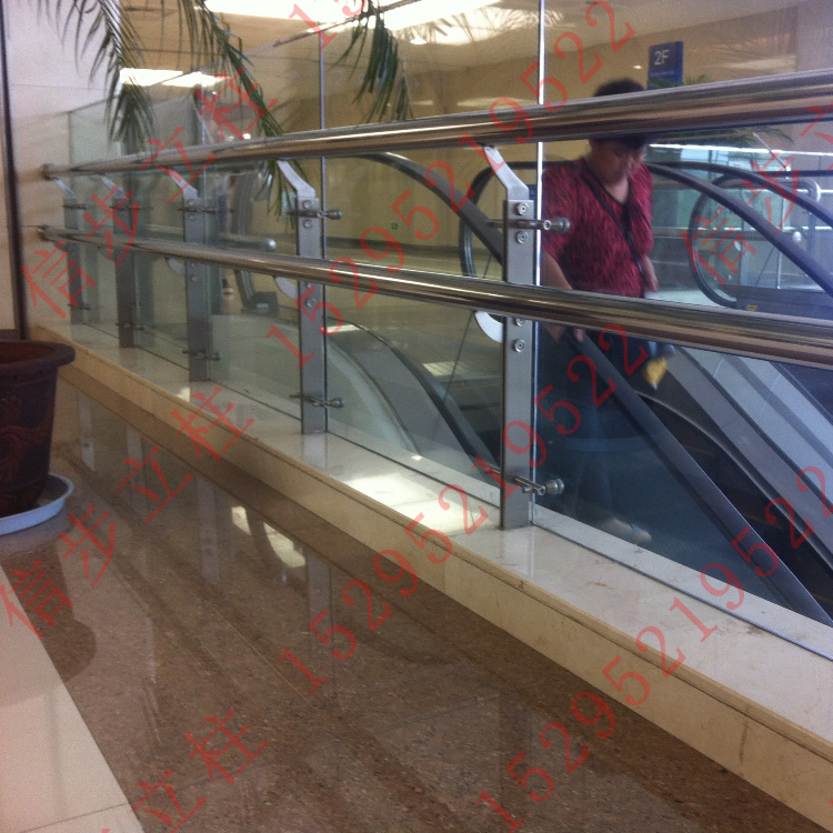 Xinbu สแตนเลสโพสต์ใน Xinyi People's Hospital Glass Barrier Project