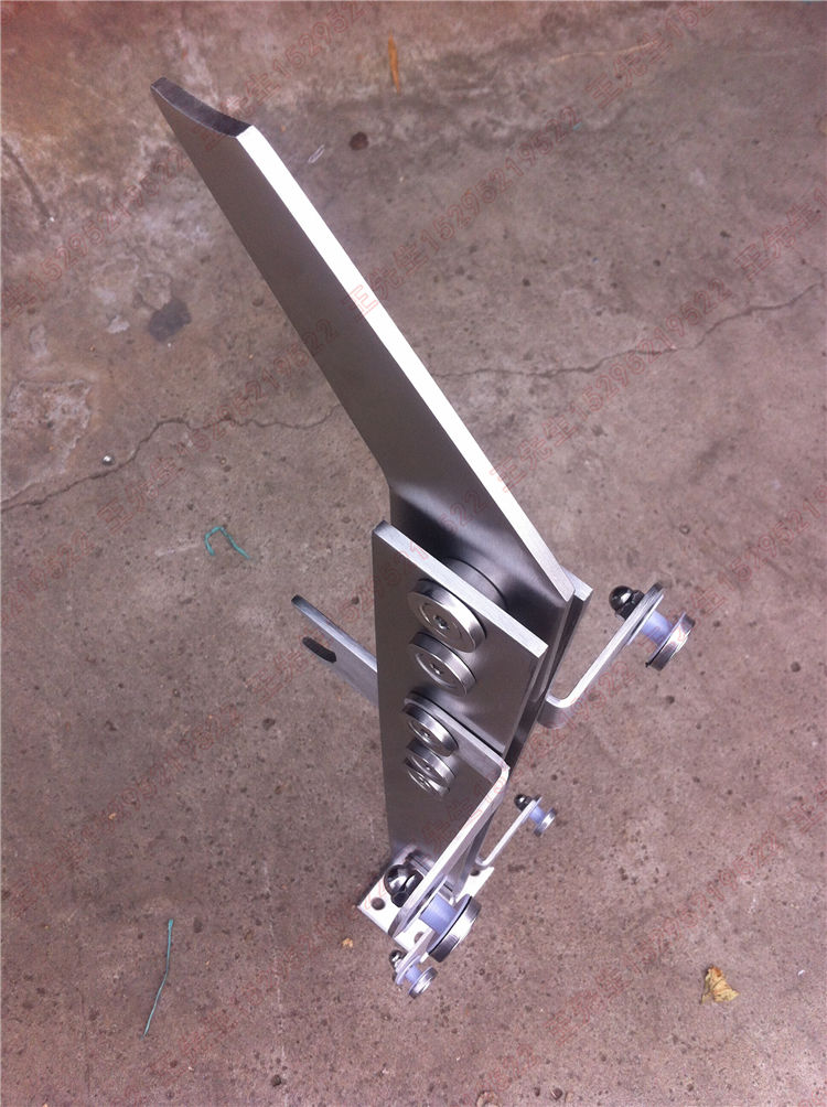 สแตนเลสสองแผ่นมุมรหัสแขวนแก้วคู่โพสต์ Handrail
